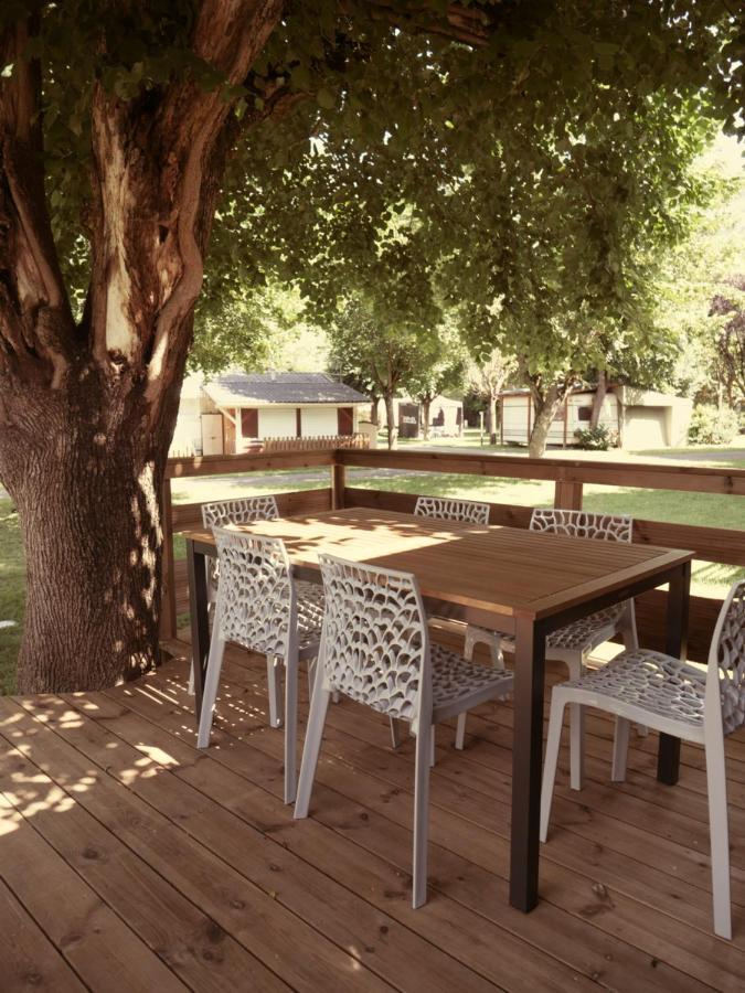 Camping Pays De Beille Les Cabannes  Luaran gambar
