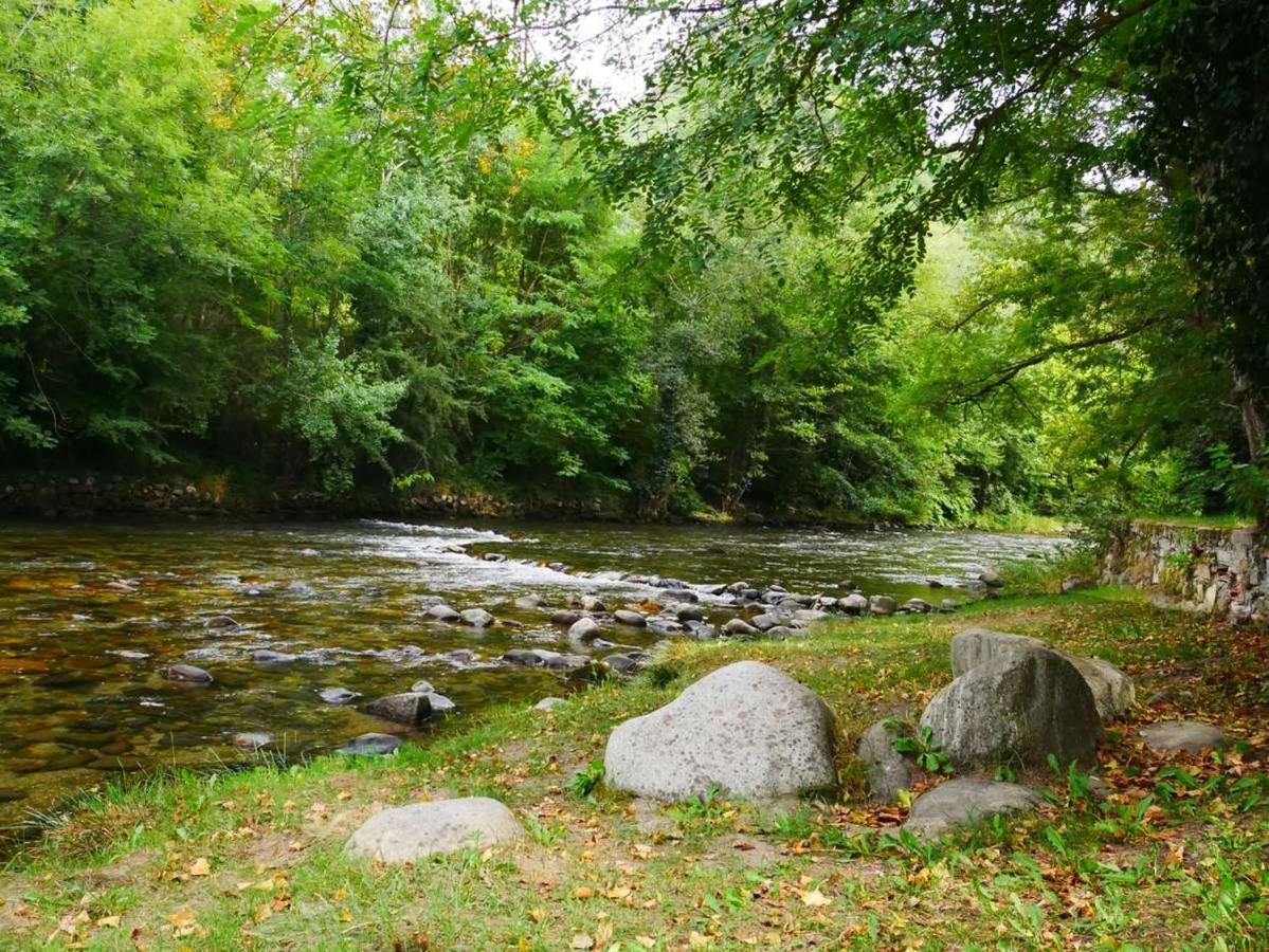 Camping Pays De Beille Les Cabannes  Luaran gambar
